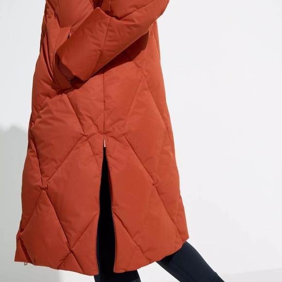 005. NWT Mondetta  MSRP $300 P2P 24 - Picture 6 of 6